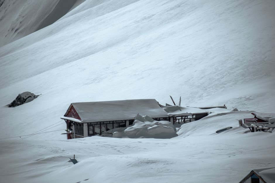 Nepal mountain rescue disaster area landscape