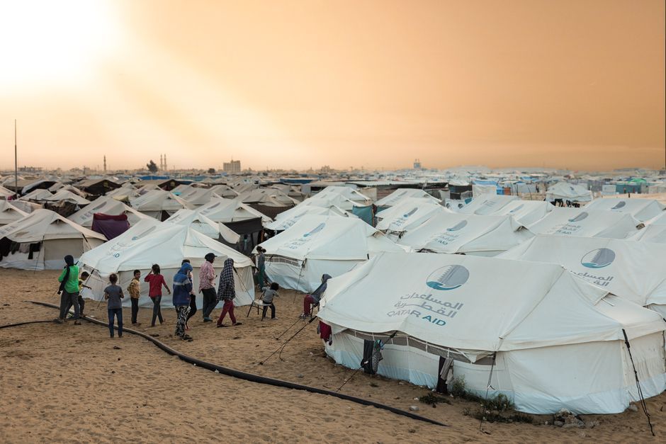 Gaza humanitarian aid shelter tents