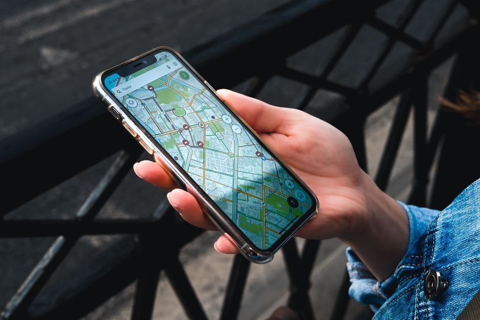 travel tour guide smartphone booking app