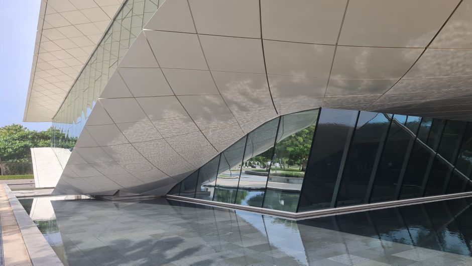 modern minimalist contemporary architecture Dubai