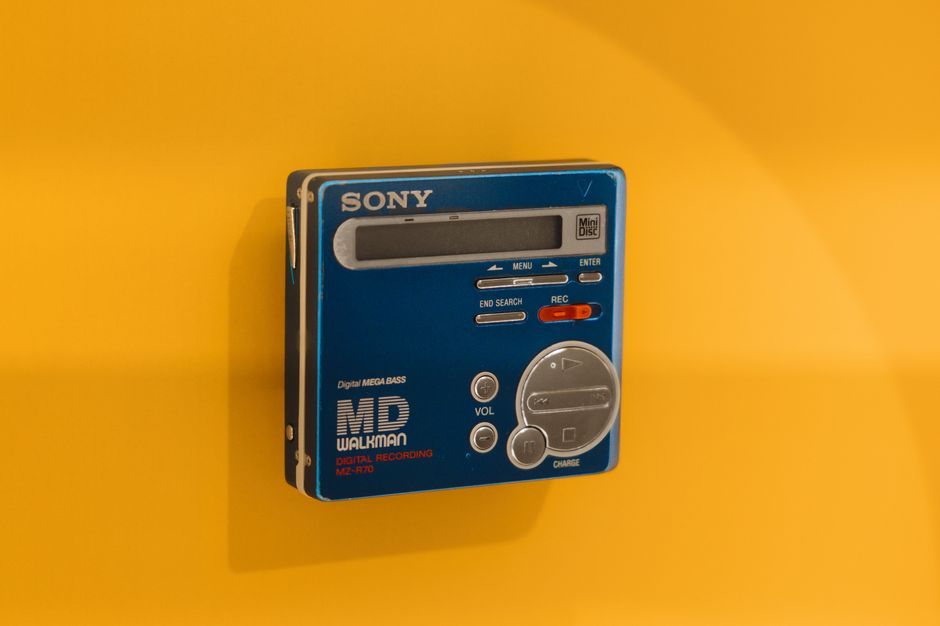 vintage electronics technology gadget retro design
