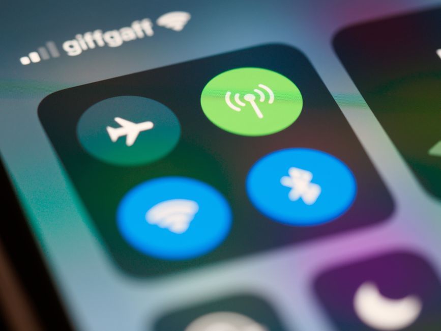 smartphone bluetooth app interface display
